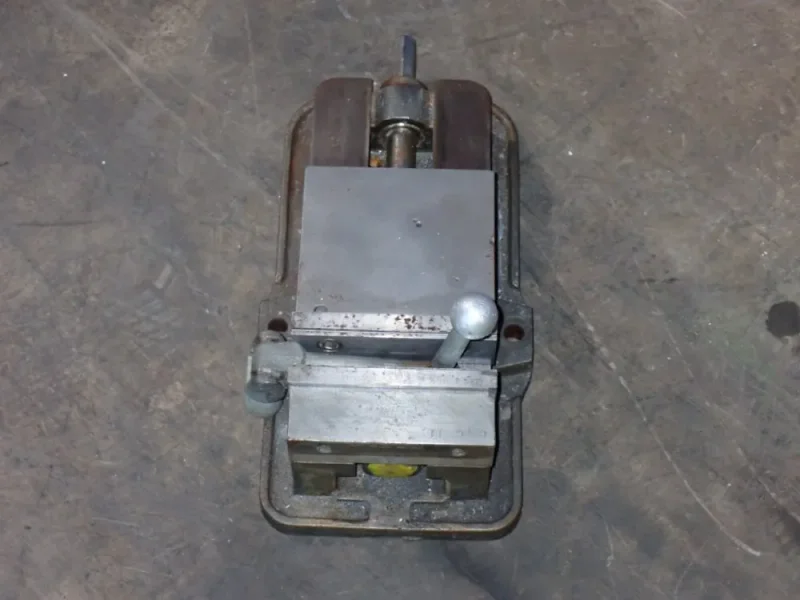 KURT 6" VISE