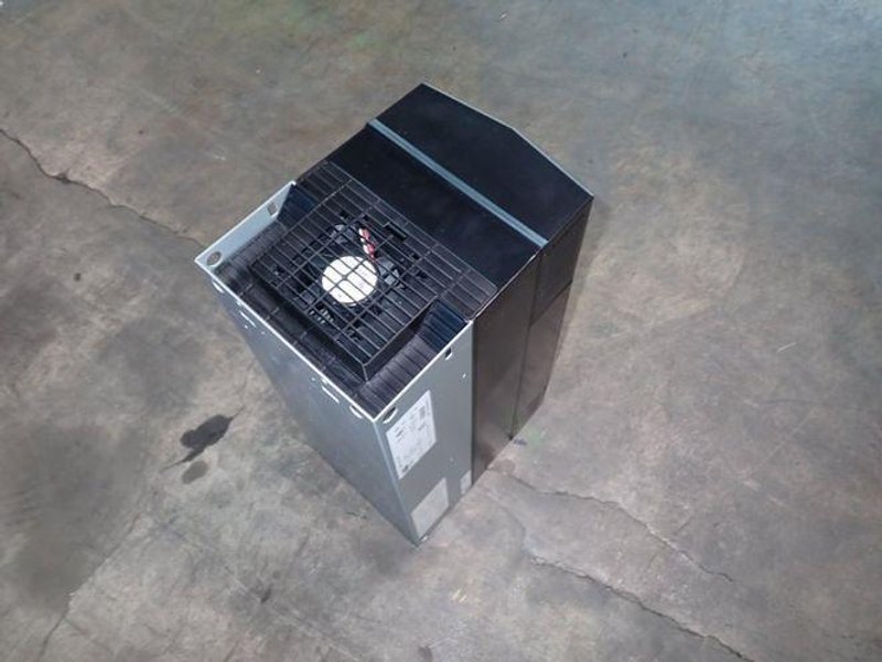 ABB 40hp Acs880 Vfd - Acs880-01-052a-5+p944