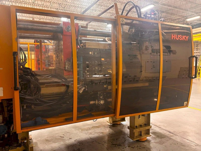 300 Ton 59 Oz Shot Husky RS70/60 Injection Molder, 1998