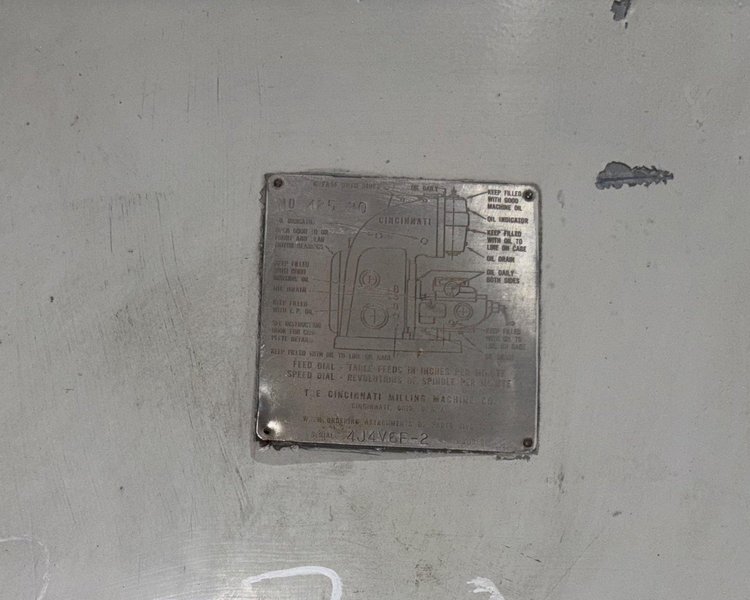 #4 CINCINNATI MODEL #425-20 VERTICAL MILL MILLING MACHINE: YOBRO #24005