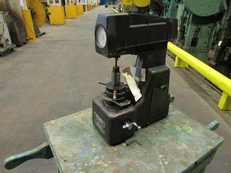 ROCKWELL HARDNESS TESTER