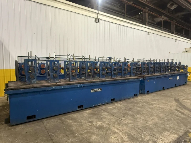 16 STAND x 3" X 18" ROLL SPACE BRADBURY MODEL #430 U-JOINT DRIVE ROLLFORMER STOCK# 4404