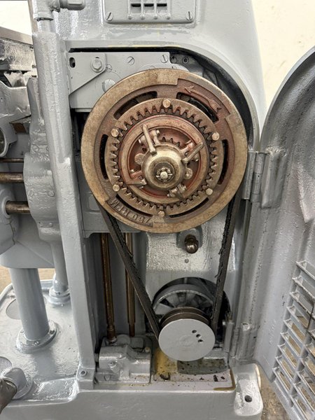 KEARNEY &amp; TRECKER / MILWAUKEE MODEL H HORIZONTAL PRODUCTION MILL. STOCK # 0683924.