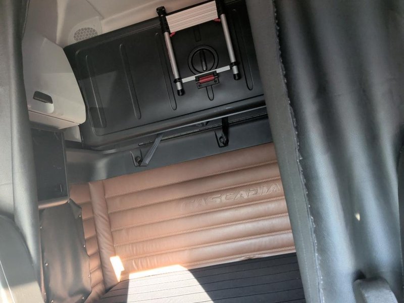 2023 Freightliner PT126SLP - Cascadia 3AKJHHDR0PSNH6290