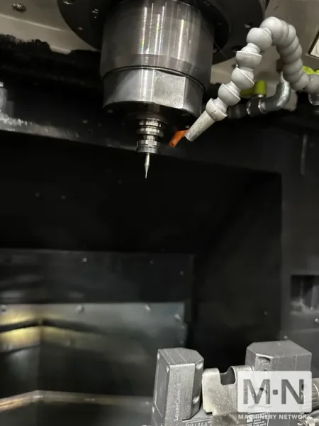 Roku Roku HC-435 CNC Vertical Machining Center, 2006