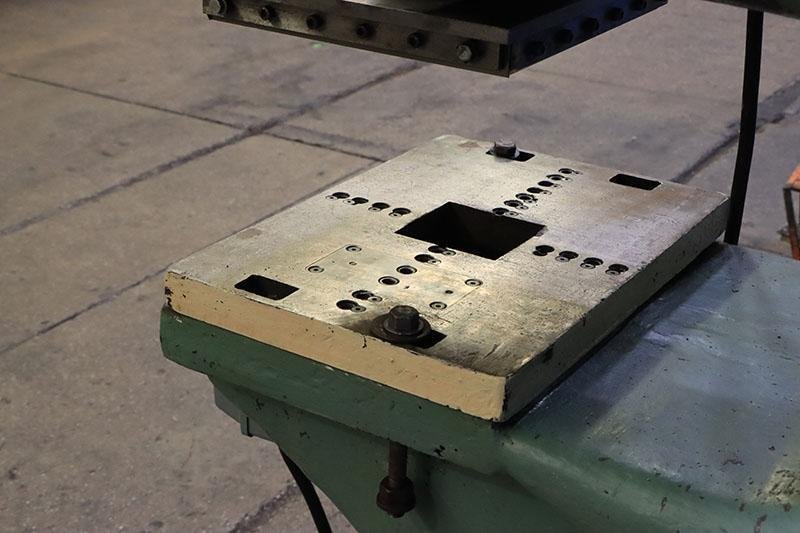 25 TON ROUSSELLE DEEP THROAT GAP FRAME PRESS MODEL 3G