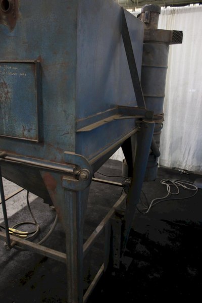 ETM PLASTICS INC PNEUMATIC SAND BLAST CABINET: STOCK #76495