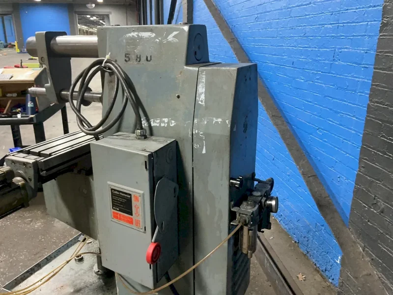 7” X 26” HORIZONTAL MILL  -  F-900