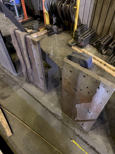 18" WIDE X 36" TALL ANGLE PLATE SET. STOCK #0548126