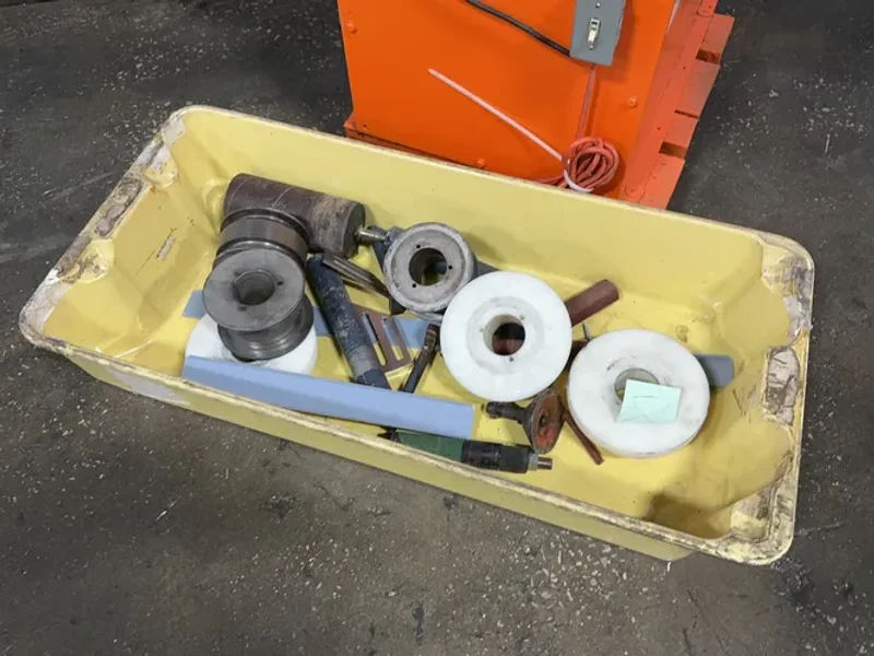 C &amp; M CLEANING SYSTEMS VIBRATORY FINISHING MACHINE   -  300