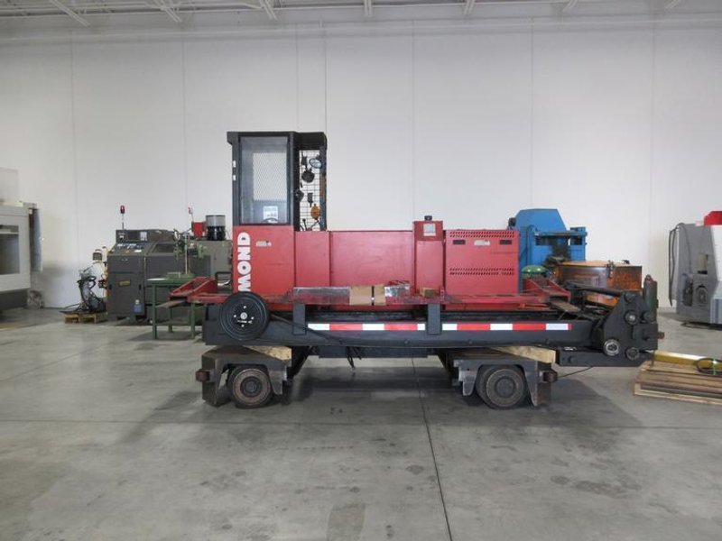 Raymond 071-SL60TF Narrow Aisle Electric Side Loader – 6,000 lb Capacity – 36V – 2-Stage 240" Lift Height- Auction Item
