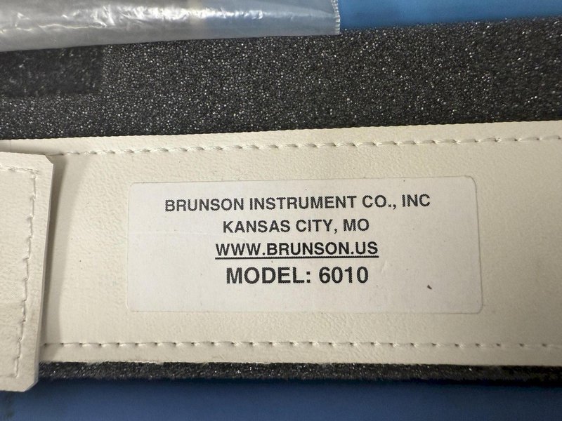 BRUNSON MODEL #6010 OPTICAL SCALE COMPONENTS, INCLUDING RULER AND LEVEL: YOBRO #24182
