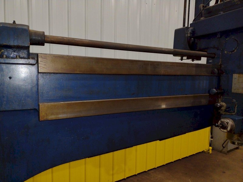 5&#039; x 13&quot; SHARP MODEL #RD-1600 RADIAL ARM DRILL: STOCK #18542