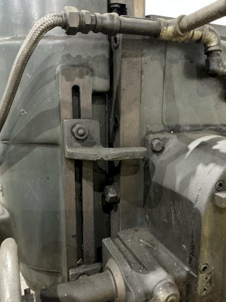 #2 CINCINNATI MODEL #2V VERTICAL MILL: YOBRO #25931