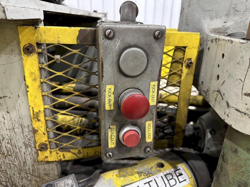 2.25" X 6 ROLL MACKINTOSH-HEMPHILL / TURNER MODEL #922 TUBE &amp; BAR STRAIGHTENER: STOCK #22572