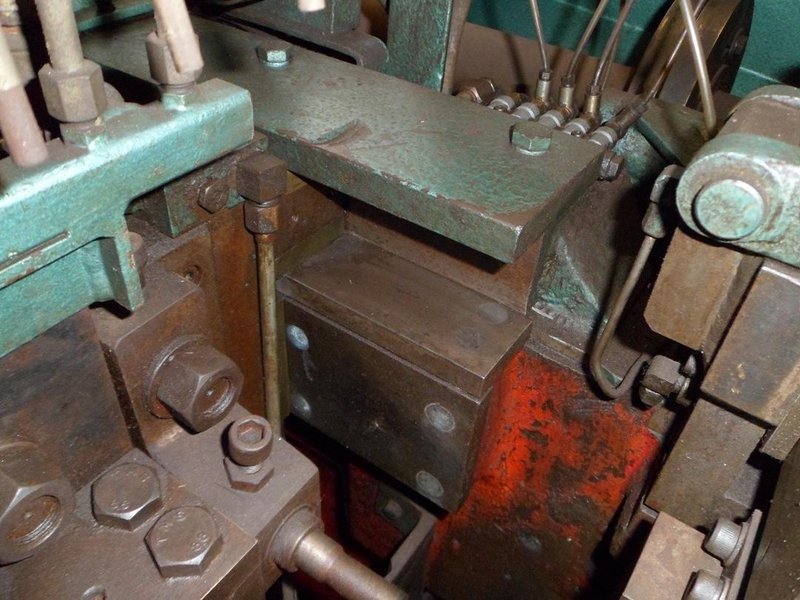 NEDSCHROEF #MW-32, HI-SPEED HOT NUT FORMER