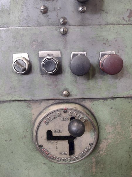 26&quot; DOALL MODEL #26-4 CONTOUR-MATIC VERTICAL HIGH SPEED BAND SAW: STOCK 18313