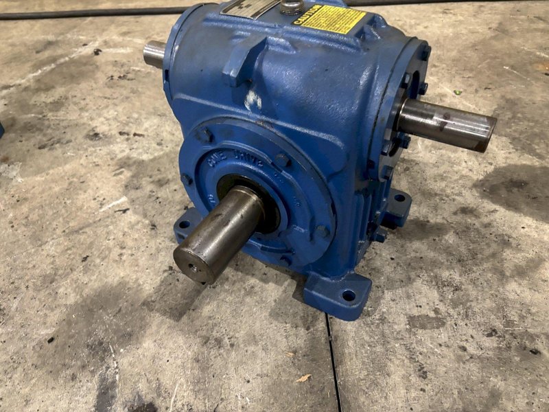 CONEDRIVE MODEL #H040-4 GEARBOX: YOBRO #23892