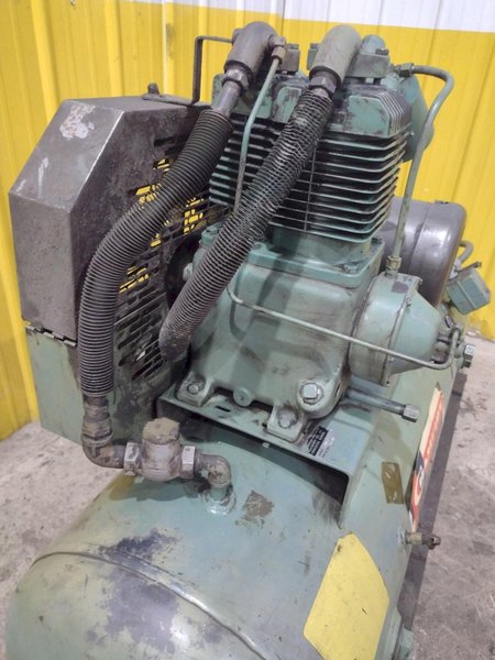 5 HP CHAMPION MODEL #HR5-8 SINGLE STAGE AIR COMPRESSOR: YOBRO #24823