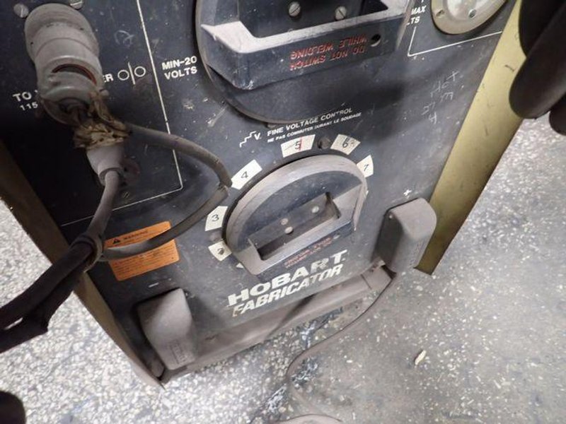 HOBART WELDER  -  FABRICATOR