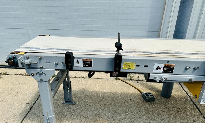 Hytrol Conveyor  |  16” x 114” Flattop Belt