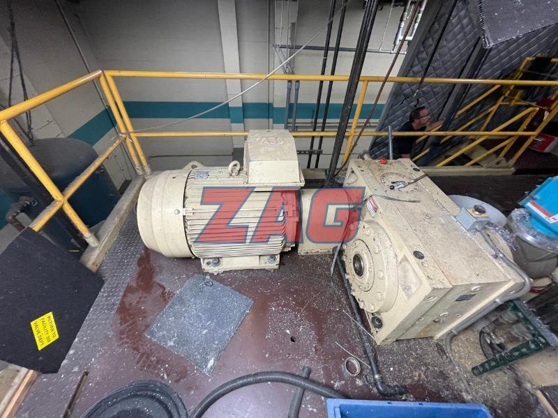 Graham Accumulator Head Blow Molder, Single Head, 40lb, Used Model 40SP4884