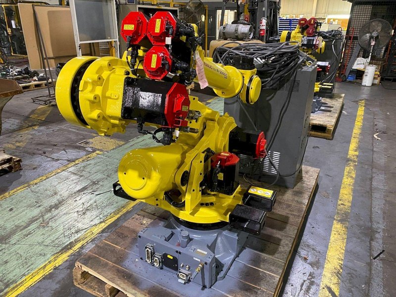 FANUC – R-2000iC/210F w/ R-30iB Controls REFURBISHED NO PENDANT OR CABLE