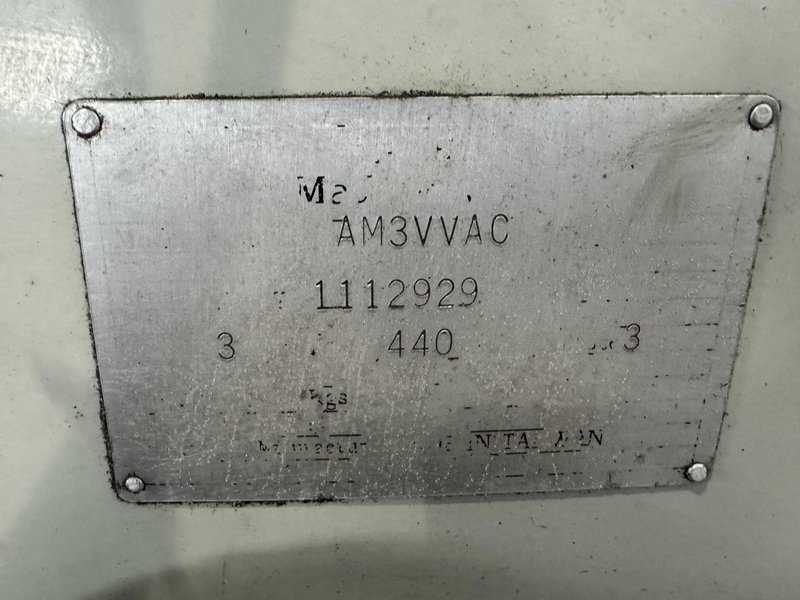 3 HP ACRA AM3VVAL VERTICAL KNEE MILL. STOCK # 0259224