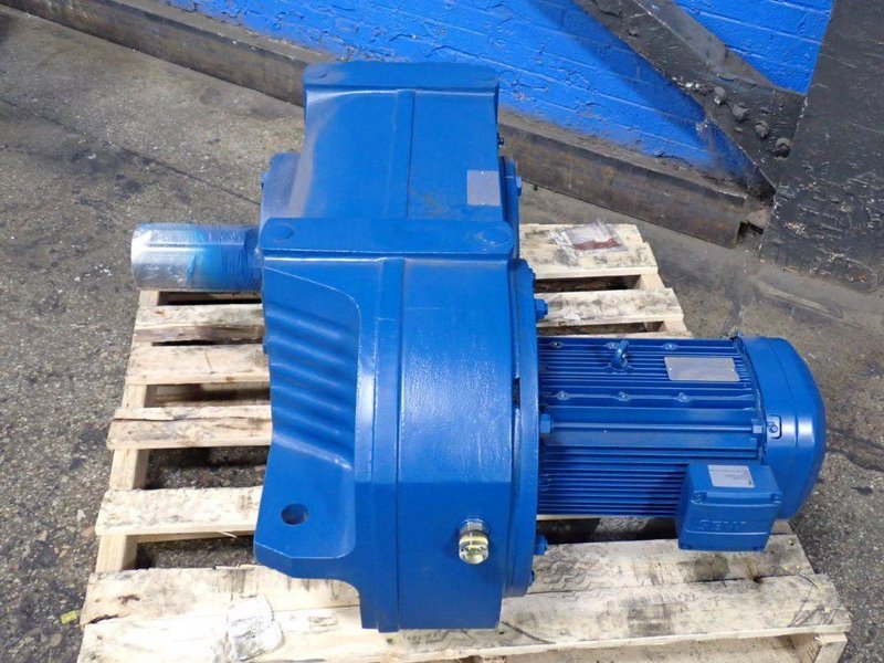 SEW-EURODRIVE 10 HP GEAR MOTOR