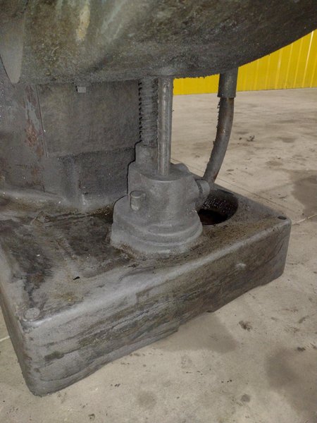 3 HP CINCINNATI MODEL 1-18 PLAIN HORIZONTAL MILLING MACHINE: STOCK #21030