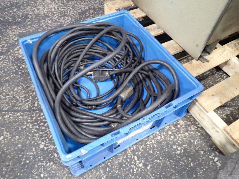 YASKAWA MOTOMAN ROBOT  -  MOTOMAN-MH6