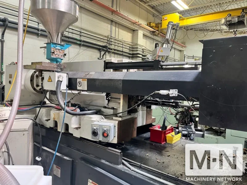 550 TON 72 OZ CINCINNATI MODEL NT550-80 POWERLINE ELECTRIC INJECTION MOLDING MACHINE MFG 2001