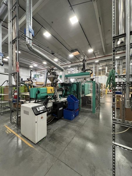 393 Ton 21.4 oz Shot Size Arburg 720S 3200-1300 Injection Molding Machine, 2012