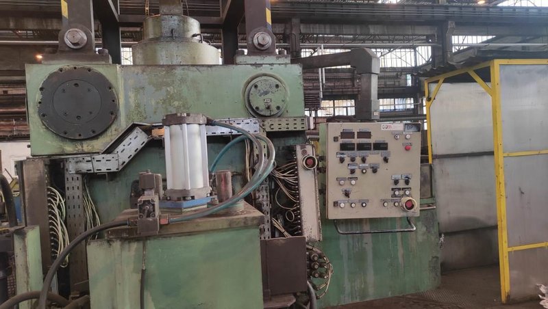 BULTMANN MODEL BWRPM 80-7 TWO ROLL STRAIGHTENING MACHINE WITH 2 72.5kw DIRVE MOTORS,
STOCK # 14494