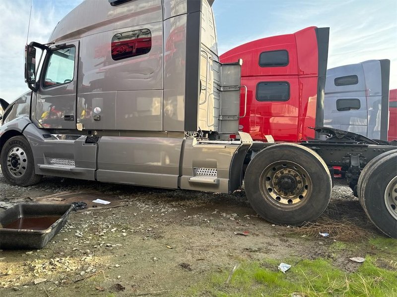 2022 Volvo VNL 4V4NC9EH2NN603434