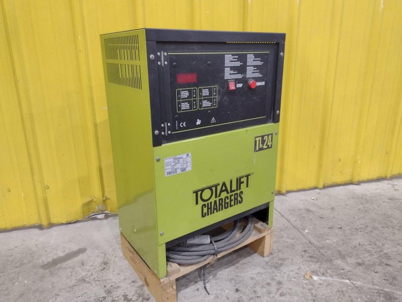 2 KVA TOTAL LIFT MODEL #TL24 BATTERY CHARGER: YOBRO #25697