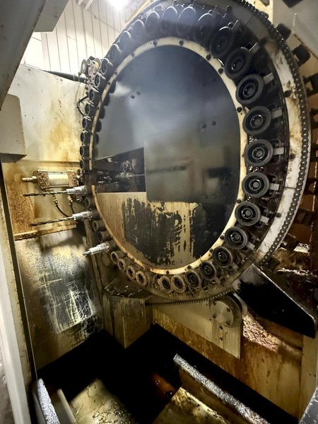 Mori Seiki NHX4000 400mm CNC HMC, 2012 – Tooling, ChipBlaster Coolant Filtration System, Chip Conveyor