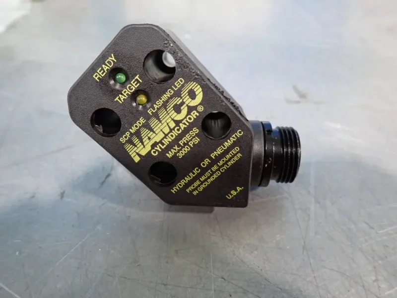 NAMCO CONTROLS 3000 PSI CYLINDICATOR PROXIMITY SENSORS  -  EE210-33880