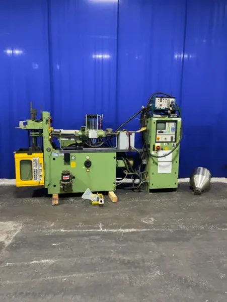 ARBURG 350 KN INJECTION MOLDER  -  221 M 350-75 U