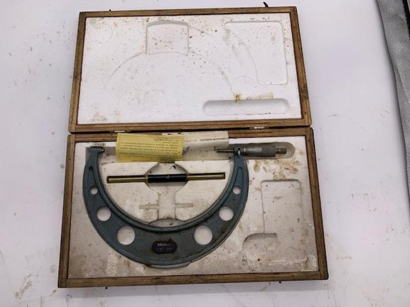 7-8” MITUTOYO  MICROMETER .001” WITH TOOL CASE: STOCK #15270