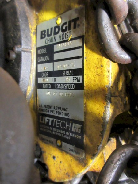 Budgit BAH0215 Pneumatic 2 Ton Chain Hoist with Metal Chain Catcher and Connection Hoses, **No Pendant Control**- Auction Item