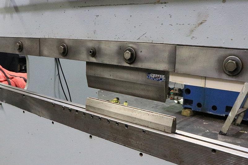 35 TON x 6' TRI-ACRO / PACIFIC HYDRA-MECHANICAL BRAKE MODEL 35-6