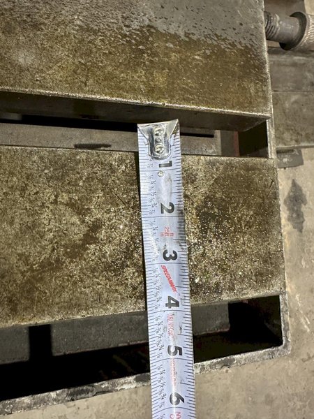 72" X 72" GIDDINGS &amp; LEWIS (G&amp;L) T-SLOTTED POWERED ROTARY TABLE W/ 72" POWERED INFEED SLIDE: STOCK #19731