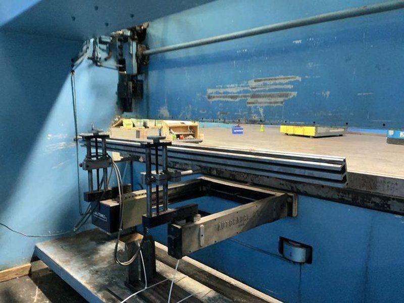 MASTER-FAB 12 FT, 175 TON PRESS BRAKE  -  PAB 175-12