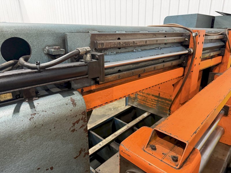 21" X 31" SCOTCHMAN SHA-3121 AUTOMATIC HORIZONTAL MITERING BANDSAW. STOCK # 0114126