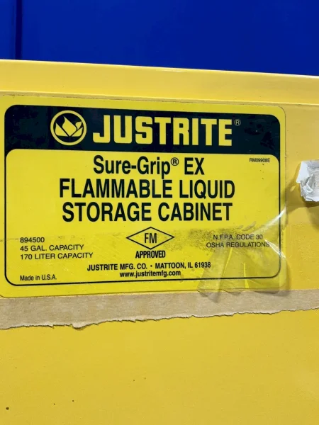 JUSTRITE 45 GALLONS  / 43" X 18" X 65" FLAMMABLE CABINET  -  894500