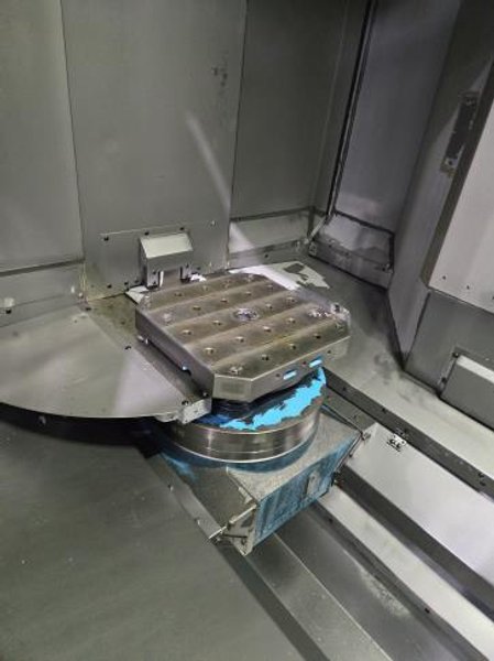 Used 2011 Makino a51nx CNC Horizontal Machining Center For Sale