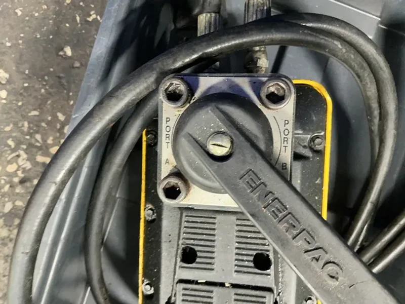 ENERPAC 10,000 PSI / 700 BAR TURBO II AIR HYDRAULIC PUMP
