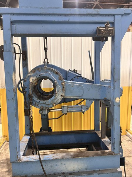 7" FOSTER HYDRAULIC BUCKING ON &amp; BREAK-OUT MACHINE FOR THREADED PIPE: YOBRO #25677