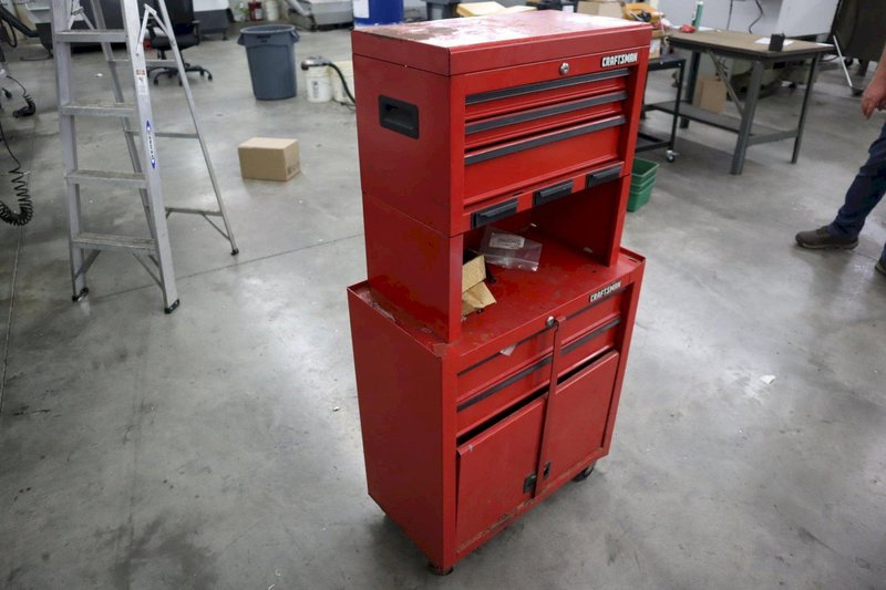 Craftsman Rolling Tool Chest with Upper, Middle and Bottom Boxes and Assorted Contents- Auction Item